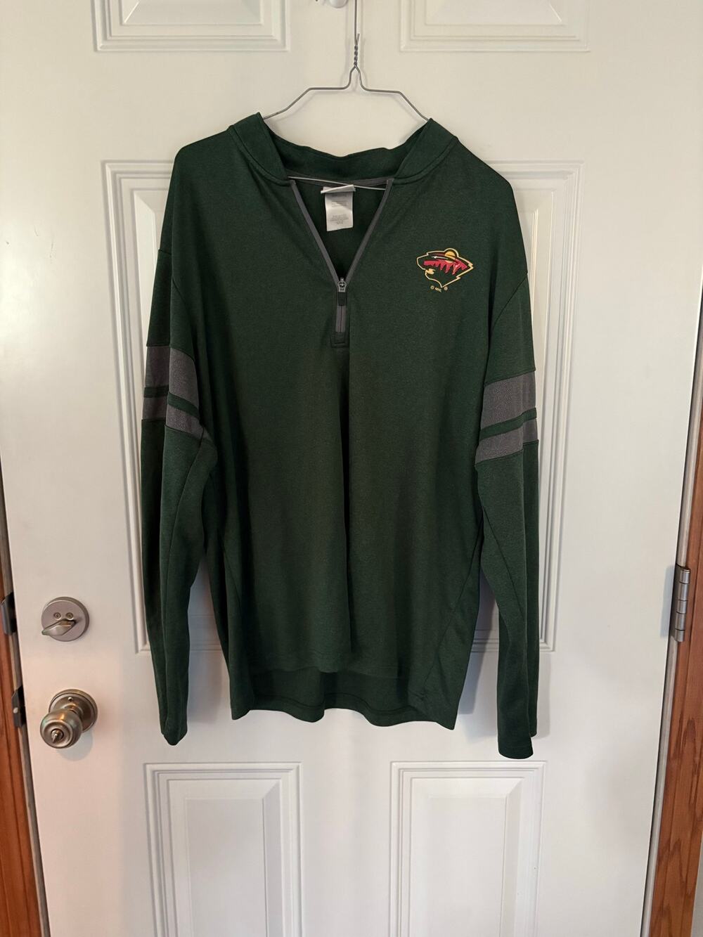 Minnesota Wild 1/4 zip long-sleeve pullover size large